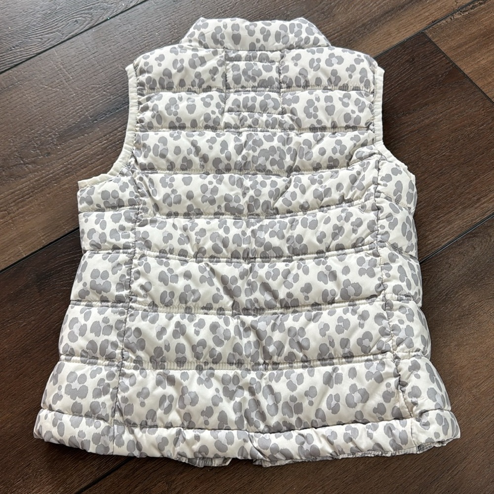 Gap kids Puffer vest for girls size Small - Picture 2 of 3